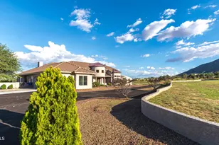 9295 S Bryerly Dr, Hereford, AZ 85615 - Photo 8