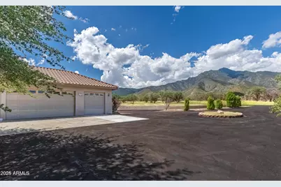 9295 S Bryerly Drive, Hereford, AZ 85615 - Photo 10