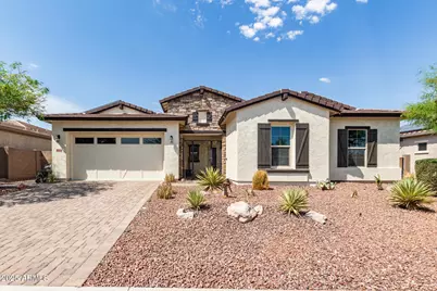 18370 W Goldenrod Street, Goodyear, AZ 85338 - Photo 2