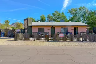 9033 North 11th St, Phoenix, AZ 85020 - Photo 2