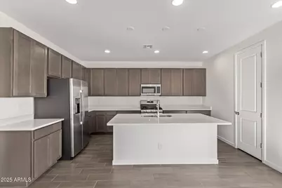 21599 N Daniel Drive, Maricopa, AZ 85138 - Photo 2