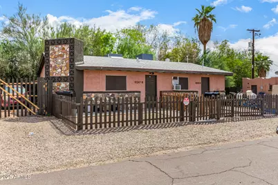 9047 N 11th Street, Phoenix, AZ 85020 - Photo 2