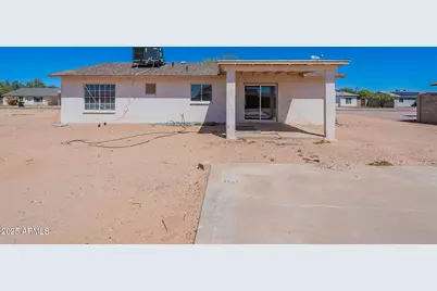 11177 W Cambria Circle, Arizona City, AZ 85123 - Photo 16