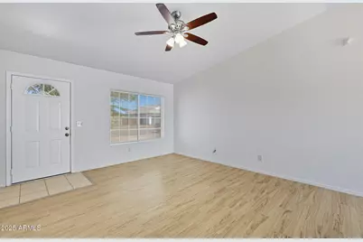 11177 W Cambria Circle, Arizona City, AZ 85123 - Photo 4