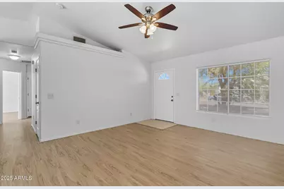 11177 W Cambria Circle, Arizona City, AZ 85123 - Photo 8