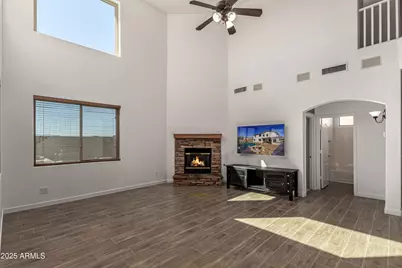 8676 N 96th Lane, Peoria, AZ 85345 - Photo 12