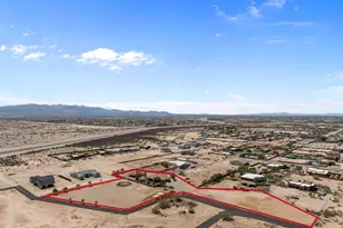 20012 W Mazatzal Dr, Wittmann, AZ 85361 - Photo 2