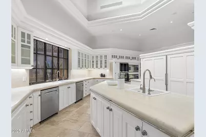 9422 E Happy Valley Road, Scottsdale, AZ 85255 - Photo 22