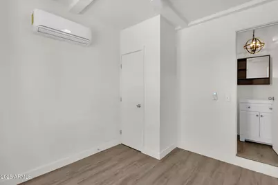 325 N 17th Drive, Phoenix, AZ 85007 - Photo 36