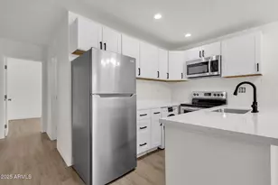 325 N 17th Dr, Phoenix, AZ 85007 - Photo 42