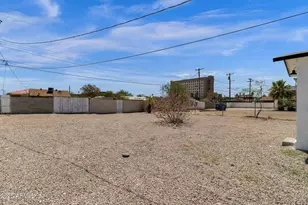 325 N 17th Dr, Phoenix, AZ 85007 - Photo 18