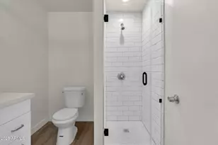 325 N 17th Dr, Phoenix, AZ 85007 - Photo 10