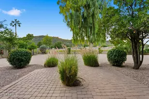 722 W Moon Valley Dr, Phoenix, AZ 85023 - Photo 24