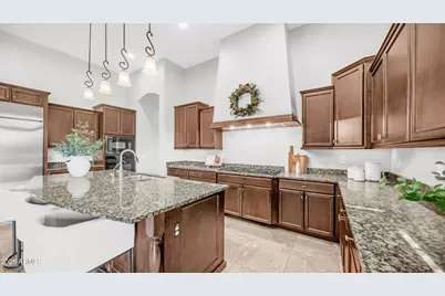 2255 N Hillridge --, Mesa, AZ 85207 - Photo 10