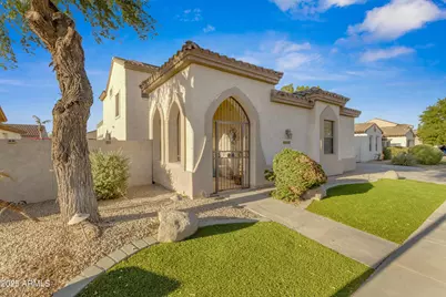 14582 W Wilshire Drive, Goodyear, AZ 85395 - Photo 6