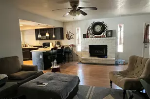 8007 W Tuckey Ln, Glendale, AZ 85303 - Photo 10