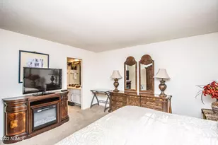 7631 E Sandalwood Dr, Scottsdale, AZ 85250 - Photo 16