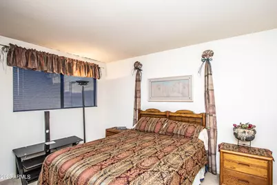 7631 E Sandalwood Drive, Scottsdale, AZ 85250 - Photo 12