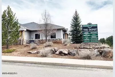 1750 S Railroad Springs Boulevard #2, Flagstaff, AZ 86001 - Photo 1