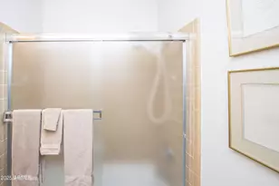 7633 E Sandalwood Dr, Scottsdale, AZ 85250 - Photo 20