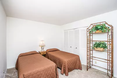 7633 E Sandalwood Drive, Scottsdale, AZ 85250 - Photo 16