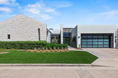 6838 E Joshua Tree Lane, Paradise Valley, AZ 85253 - Photo 1