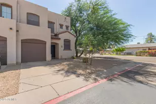 1886 E Don Carlos Ave, Tempe, AZ 85281 - Photo 2