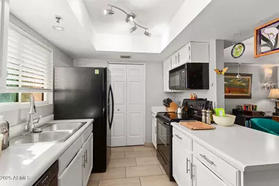 3031 N Civic Center Plaza #230, Scottsdale, AZ 85251 - Photo 2