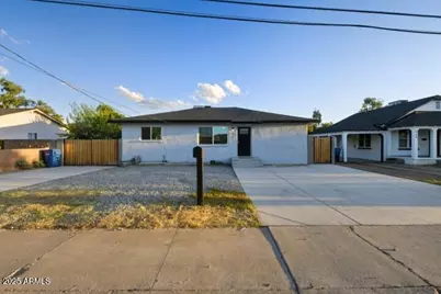 427 E Crescent Avenue, Mesa, AZ 85204 - Photo 1