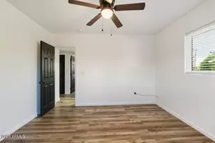 427 E Crescent Ave, Mesa, AZ 85204 - Photo 22