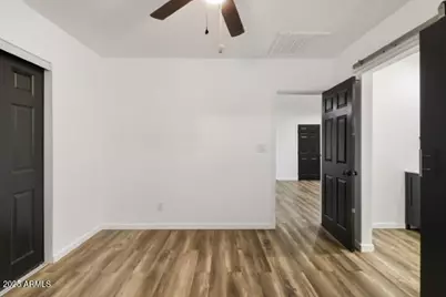 427 E Crescent Avenue, Mesa, AZ 85204 - Photo 26