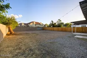 427 E Crescent Ave, Mesa, AZ 85204 - Photo 32