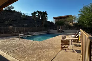 1130 E Butler Dr, Phoenix, AZ 85020 - Photo 1