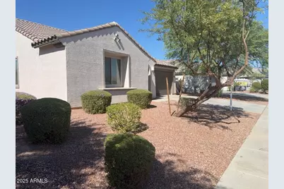 19928 W Buchanan Street, Buckeye, AZ 85326 - Photo 2