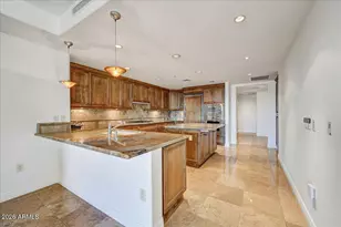 7181 E Camelback Rd, Scottsdale, AZ 85251 - Photo 8