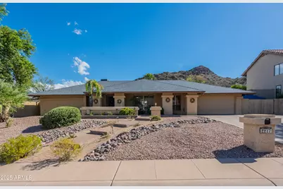 2217 E North Lane, Phoenix, AZ 85028 - Photo 1