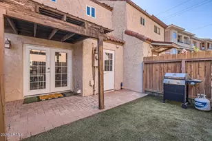 4525 E Rhonda Dr, Phoenix, AZ 85018 - Photo 18