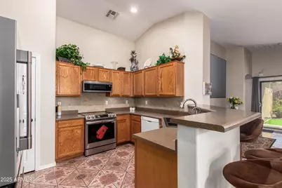 15167 W Monroe Street, Goodyear, AZ 85338 - Photo 10