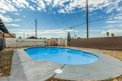 4828 N 71st Avenue, Phoenix, AZ 85033 - Photo 22