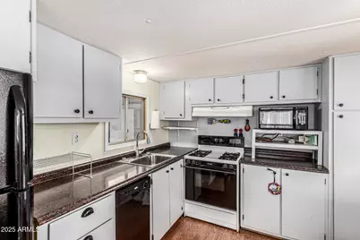 3609 N Montana Avenue, Florence, AZ 85132 - Photo 16