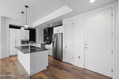 3131 N Central Avenue #6002, Phoenix, AZ 85012 - Photo 6