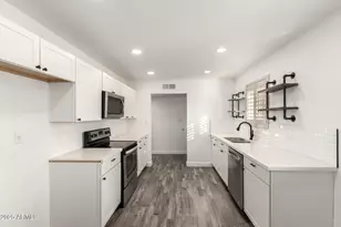 9022 N 18th Dr, Phoenix, AZ 85021 - Photo 12