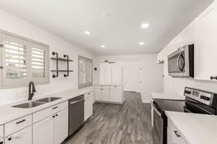 9022 N 18th Dr, Phoenix, AZ 85021 - Photo 14