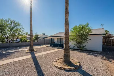 1923 E Yale Street, Phoenix, AZ 85006 - Photo 6