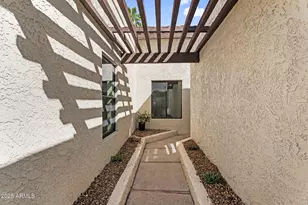 4727 E Euclid Ave, Phoenix, AZ 85044 - Photo 2