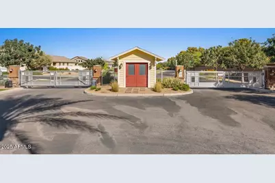 2513 E Pleasant Lane, Phoenix, AZ 85042 - Photo 4