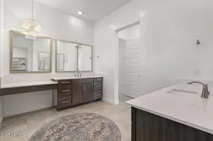 2513 E Pleasant Ln, Phoenix, AZ 85042 - Photo 24