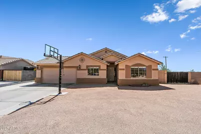 7605 E Des Moines Circle, Mesa, AZ 85207 - Photo 1