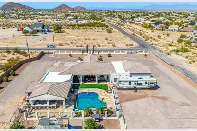 447 W Judd Road, San Tan Valley, AZ 85143 - Photo 2