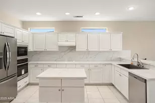 19722 N Regents Park Dr, Surprise, AZ 85387 - Photo 14